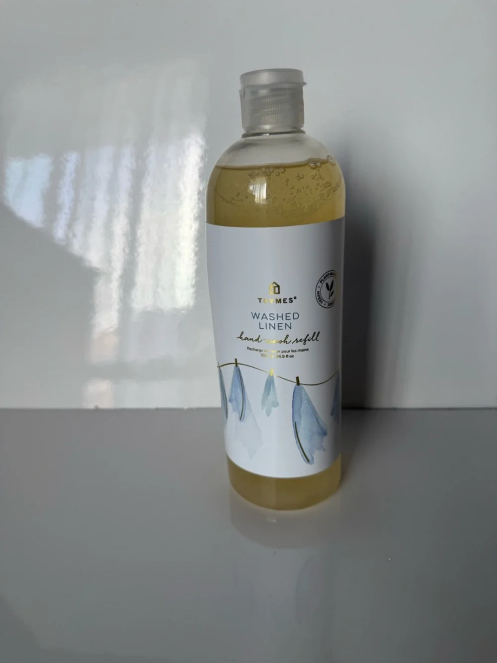 Thymes Hand Wash Refill - Scented Liquid Soap - Deep Cleanse Washed Linen Scent - Picture 1 of 2